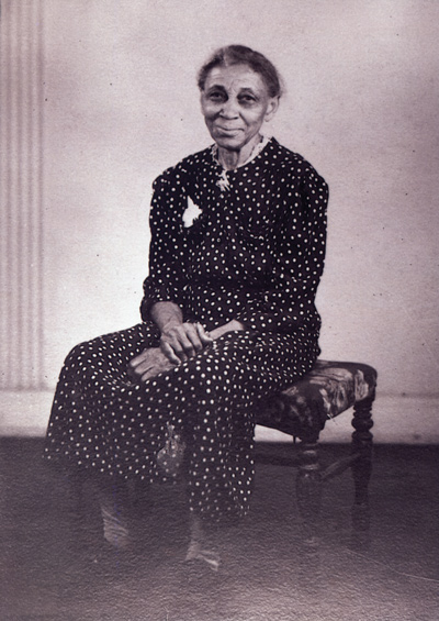 Carter Andrews's maternal great-grandmother Dorenda